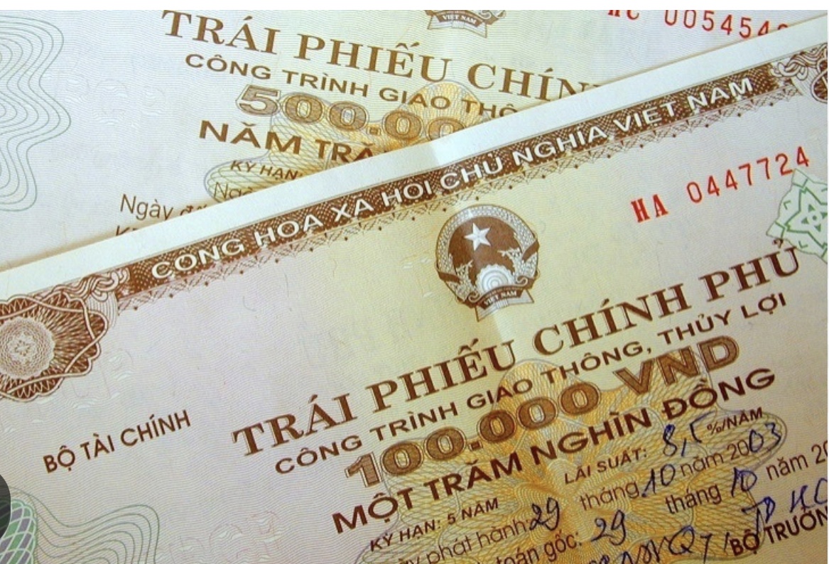 NGƯỜI VIỆT NAM Ở NƯỚC NGOÀI CÓ ĐƯỢC MUA CỔ PHIẾU, TRÁI PHIẾU