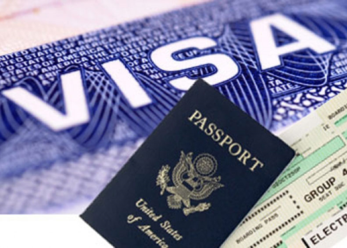 CÓ NÊN SỬ DỤNG VISA DU LỊCH ĐỂ CHUYỂN ĐỔI SANG DẠNG VISA KHÁC?